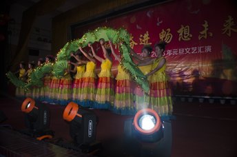 掇刀石中學2016元旦晚會視頻